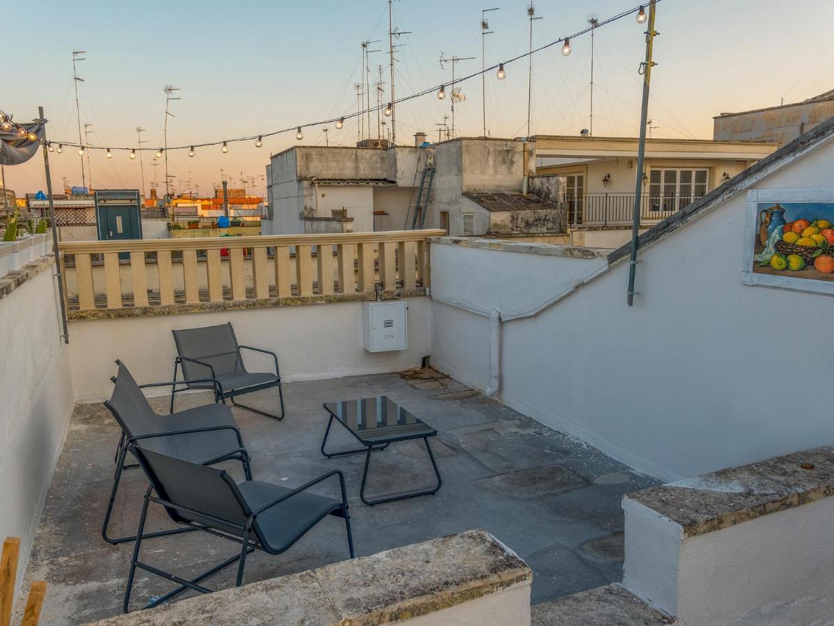 Primo Piano Holiday Lecce Bagian luar foto